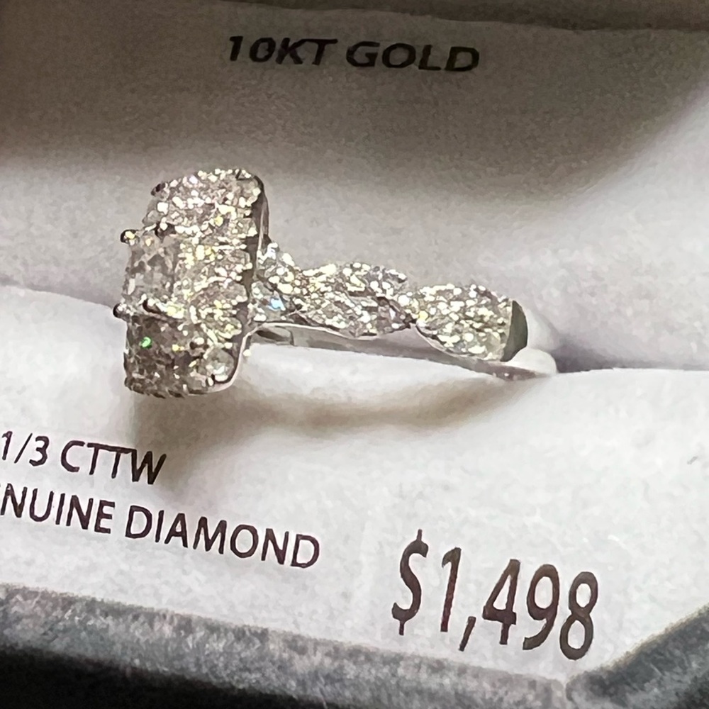 10KT Gold Diamond Ring